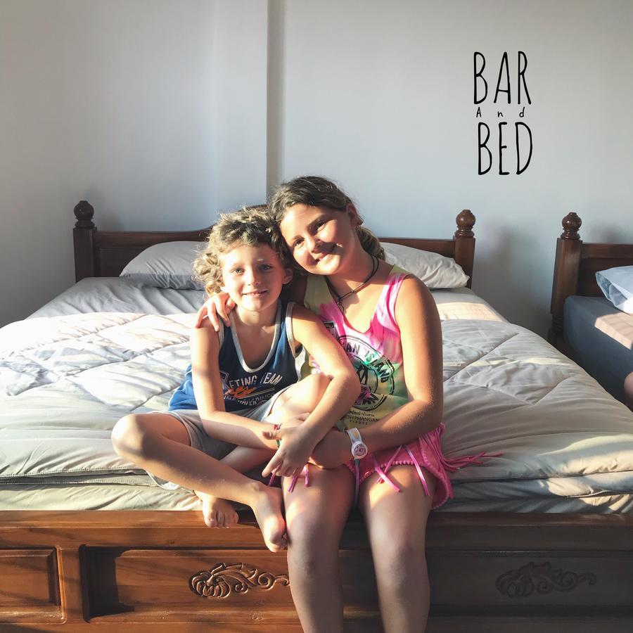 Barandbed Urt Hostel Szuratthani Kültér fotó
